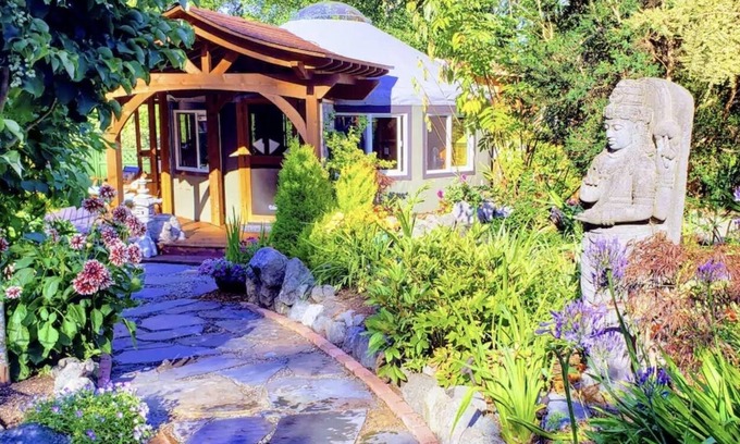 Port Hadlock Cabaña | Luxury Retreat Yurt at Brigadoon