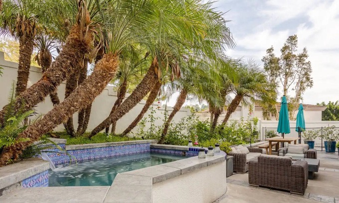 Mission Viejo Casa | Luxury Resort Living Home Pool & Hot Tub Near Golf