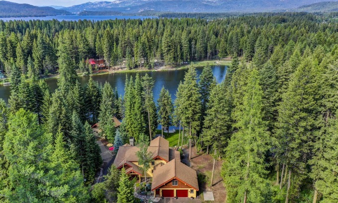 McCall Casa | Luxury Retreat w/ Guest House on Secluded Pond w/ TOYS - Kayaks, SUP's, & Canoe | EV Charger