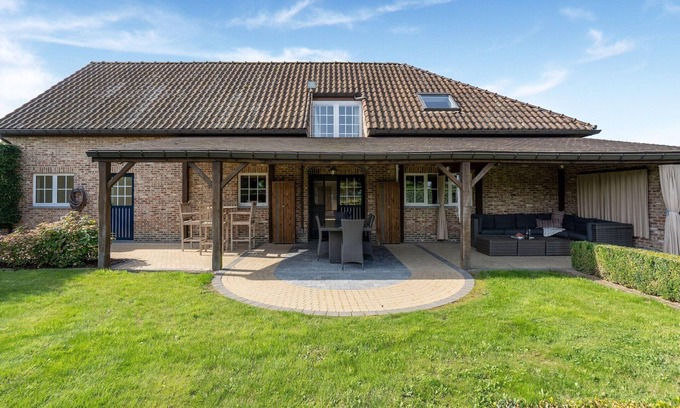 Alken Casa | Retiro de lujo con amigos peludos