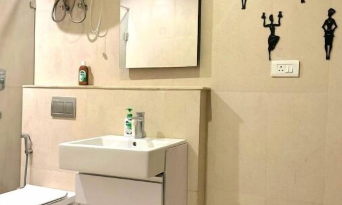 Noida Apartamento | Luxury River Land