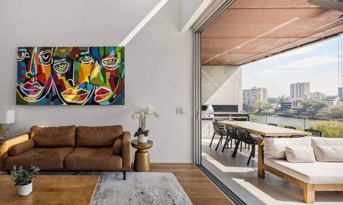 West End Apartamento | Luxury Riverfront Penthouse | 3 or 4 Bedrooms
