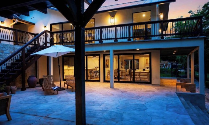 Canyon Lake Casa | Luxury Riverfront Villa With Firepit & Gameroom!