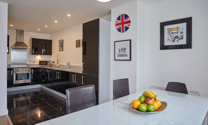 Peninsula Apartamento | Apartamentos de lujo junto al río, apartamento de 3 dormitorios en el río, O2, Excel