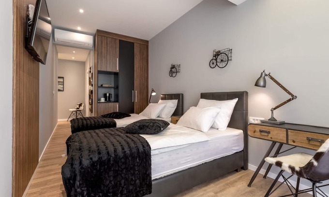 Bacvice Apartamento | Luxury Room Grevillea in Split