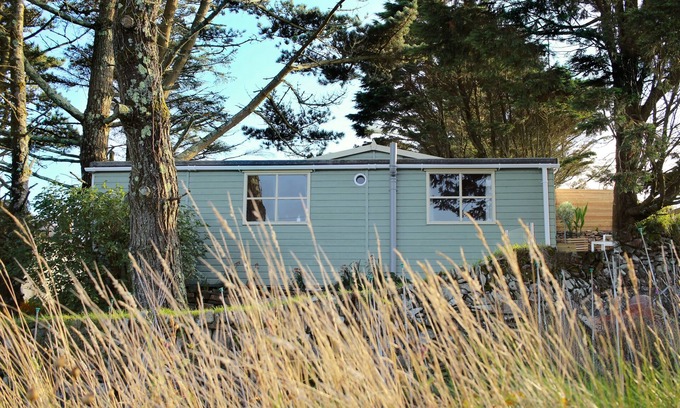 Chysauster Cabina | Cabina Scandi de lujo en una colina, con impresionantes vistas de Cornualles> CERCA DE ST IVES