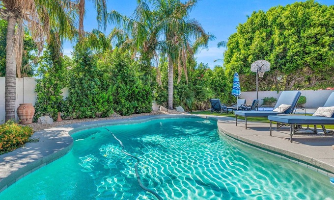 Paradise Park Vista Casa | Luxury Scottsdale Kierland Home w/Backyard Oasis