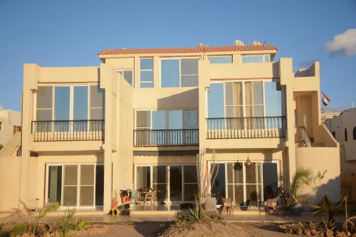 El Hadaba Apartamento | Luxury Sea-view 2 bedrooms apartment in Hadaba