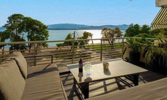 Volos City Centre Apartamento | Luxury Sea View 2BR Apt - Balcony & Free Parking