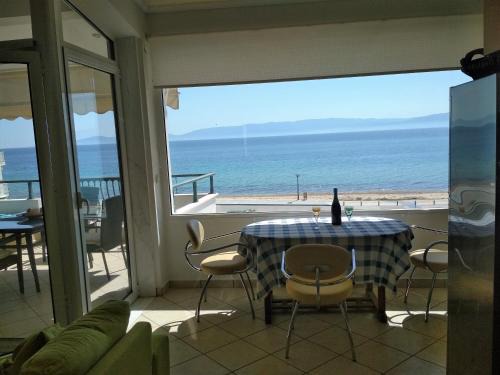 Ofrinion Apartamento | Luxury Sea View
