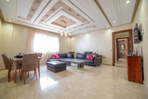 Secteur Touristique Apartamento | Luxury Seafront Apartment 101sqm with 2 Bedrooms and Wi-Fi Unlimited