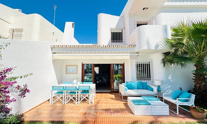 Caleta de Velez Chalet De Esquí | LUXURY SEASIDE TRAIÑAS - EVO INSPIRACION A PIE DEL MEDITERRANEO