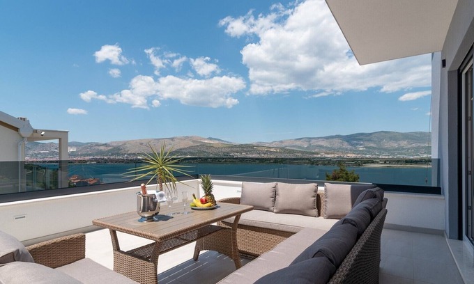 Municipality of Trogir Villa | Luxury seaview villa Fantasy near beach - Eos Croatia