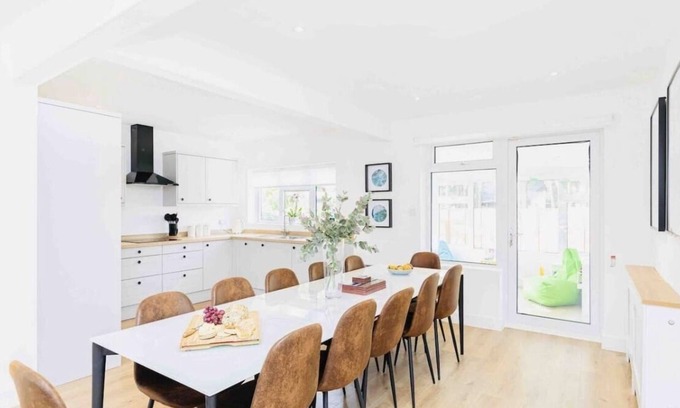 New Forest District Chalet De Esquí | Luxury SeaWay sleeps 12, playroom/xbox/hot tub/private chef