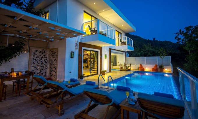 Uzumlu Villa | Villa aislada de lujo de 2 dormitorios con piscina climatizada en Uzumlu Village, nr. Kalkan