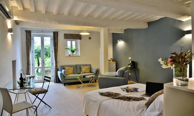 Citta della Pieve Apartamento | Estudio de lujo con cocina y jardín privado en una encantadora ciudad histórica