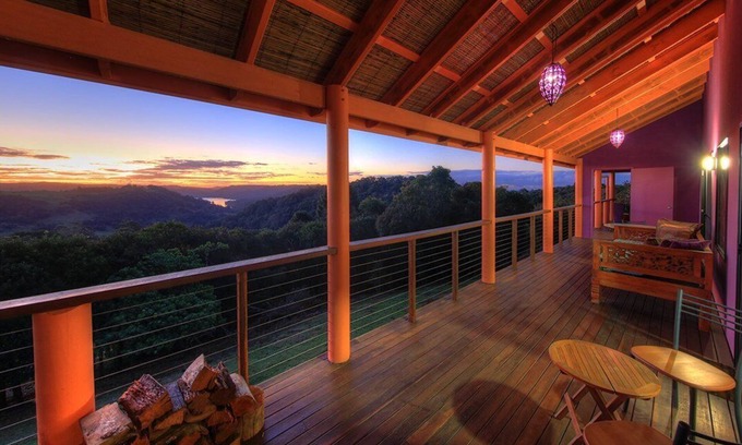 Balmoral Ridge Casa | Lujosa villa independiente con dos habitaciones, camas king y queen, spa doble, chimenea y cocina.