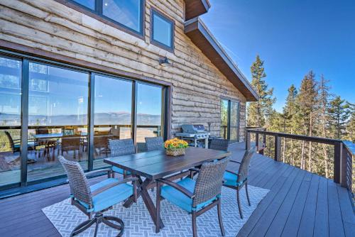 Angel Fire Casa | Luxury Ski-InandOut Getaway with Hot Tub and Views!