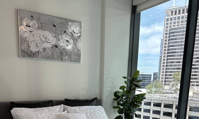 Lenox Apartamento | Luxury Sky Rise Vacation Home