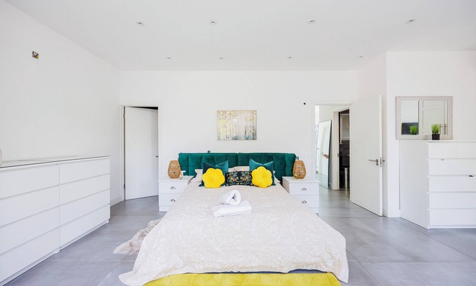 St Albans Casa | Luxury Smart House in St Albans