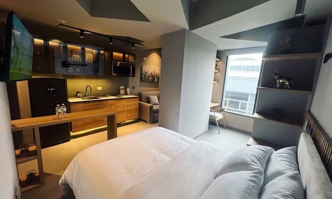 Calle 100 Apartamento | Modern-Luxury Smart loft located in Chico