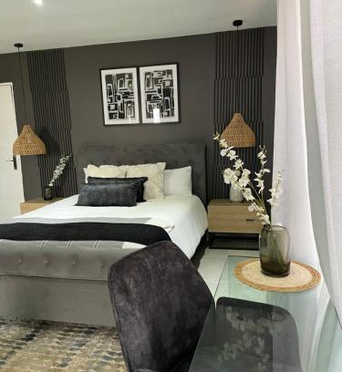 Greater Johannesburg Metropolitan Area Apartamento | Luxury Soweto Haven