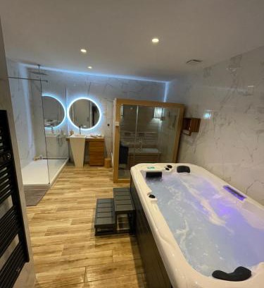 Vallon-Pont-d'Arc Cama Y Desayuno | Luxury spa vallon