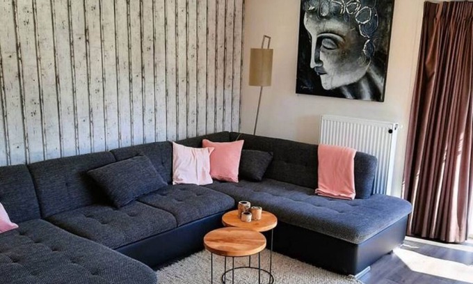 Municipality of Epe Chalet De Esquí | Luxury, space, comfort and nature for two: The Veluwe Happy Together!