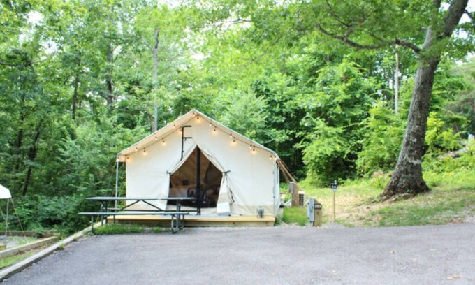 Delta Alquiler De RV | Luxury Spacious Glamping, Lake View, Grill, Pool, Pet Friendly, Swim