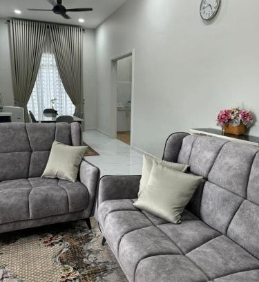 Kuala Terengganu Casa | Luxury Spacious Home - RJ Prima 3 d'Ibai