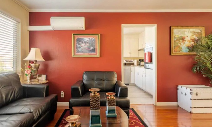 West San Jose Apartamento | Luxury stay near Santana Row for vacation/business