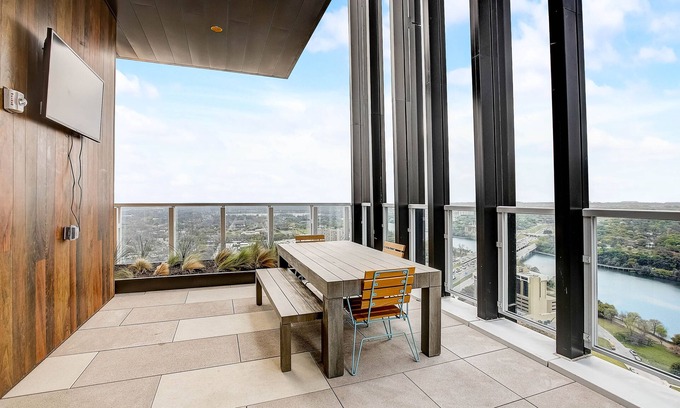 Rainey Street Historic District Condominio | Luxury Stay on Rainey St
