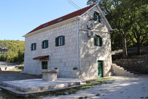 Blato na Cetini Apartamento | Luxury stone apartment Matijević