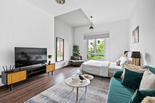 Discovery Gardens Apartamento | Luxury studio in Discovery Gardens near metro