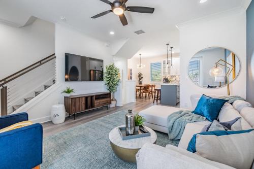 Tampa Heights Casa | Luxury Stylish 3br Oasis - Downtown Tampa Retreat