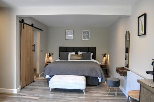 Beverley Casa | Luxury Suite - Samson in Beverley with patio and private parking