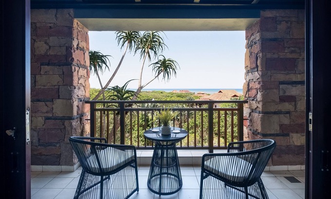 Port Zimbali Apartamento | Luxury Suite within The Capital | Private Beach