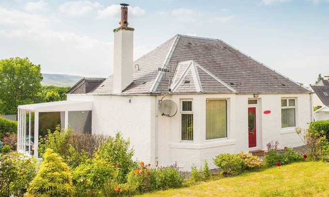 Achachork Casa | Luxury Super Central Cottage With a Hot Tub/ Gym