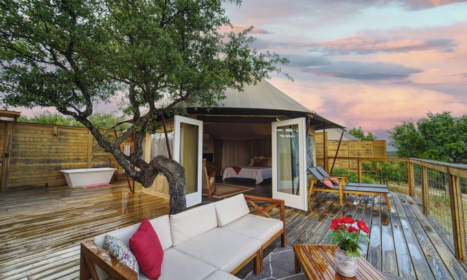 Oatmeal Cabina | Luxury Tent #2 w/private deck and outdoor soaking tub