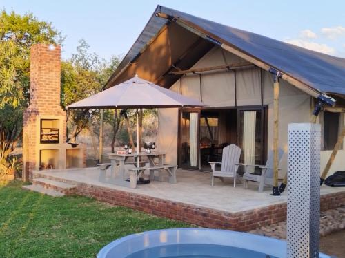 Golders Green Otro | Luxury Tents at Buffelshuis Safari Camp