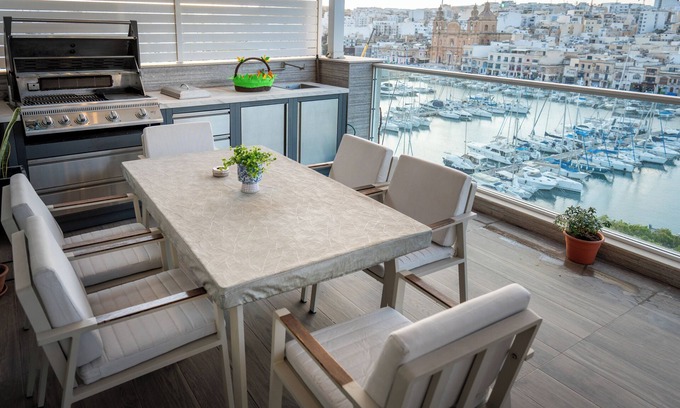 Msida Apartamento | Luxury Terraced Seaview Apartment - Marina Harbour, Msida, Pieta