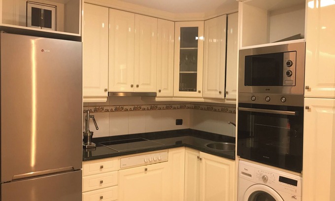 Ourense Apartamento | Luxury Descanso Termal. Joya en el casco histórico a un paso de la plaza mayor.