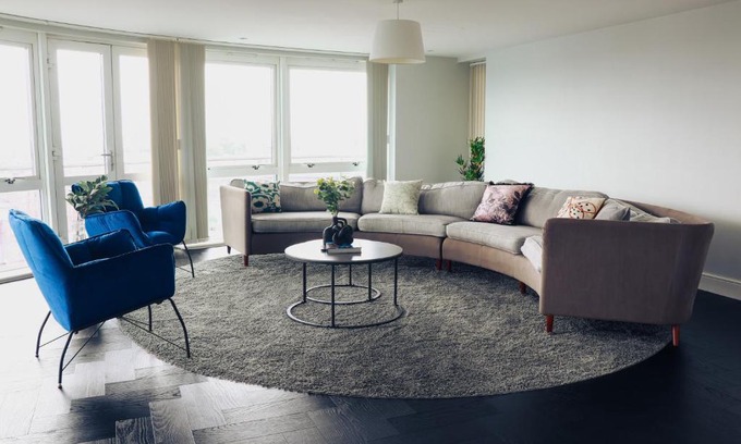 Nottingham City Centre Apartamento | Luxury Three-Bedroom Penthouse- By Resify