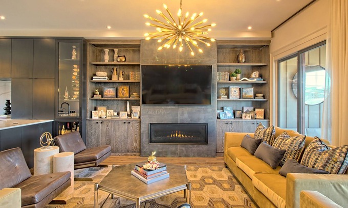 Greenville Casa | Luxury Townhome Walking Distance to Downtown