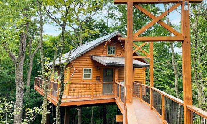 Millersburg Cabina | Luxury Treehouse @ Berlin Woods