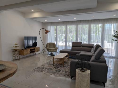 Sungai Penchala Casa | Luxury Tropical Bungalow in Damansara Golden Core