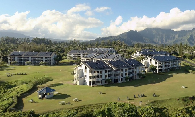 Princeville Condominio | 🌴 Condominio de lujo en el último piso ESPECIAL DE VERANO 5 noches a $ 99 cada una 21 de agosto / 2 de septiembre