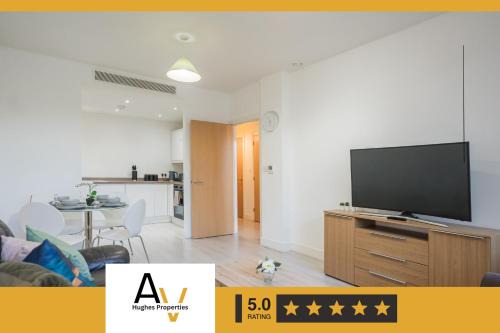 Central Milton Keynes Apartamento | Luxury Two-Bedroom Apartment - Central, Free Wi-Fi, 7 Mins from Station By AV Hughes Properties