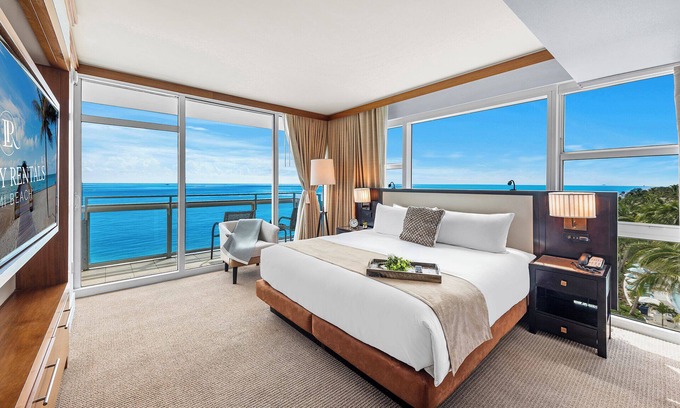 North Beach Apartamento | Luxury Vacation Rentals at Carillon Wellness Resort by LRMB