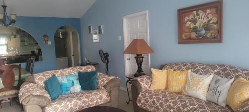 Spanish Town Casa | Luxury Vacation Villa St Catherine